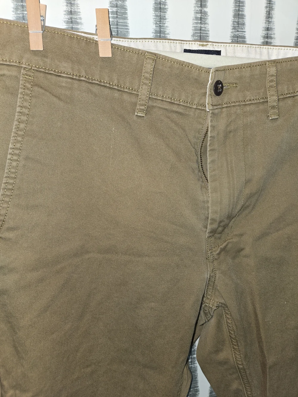 Levi’s Two Horse Brand Men’s Khaki Brown Chino Pants Straight Leg Size 34x34